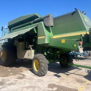 2264 HM John Deere 1998