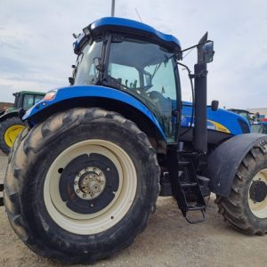 T 7040 New Holland 2008