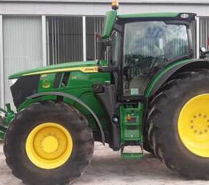 6215R John Deere 2024