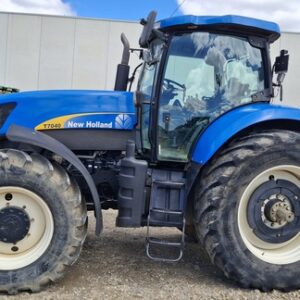 T 7040 New Holland 2008