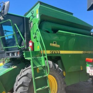 2264 HM John Deere 2000