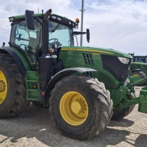6215R John Deere 2021